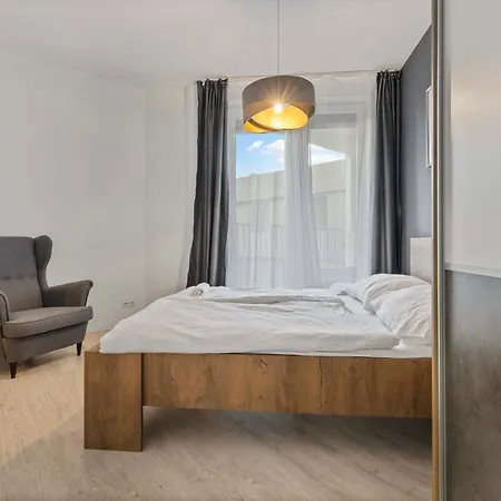 Apartment Lam Anthracite W Ac & Balcony *