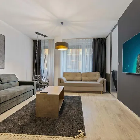 Lam Anthracite W Ac & Balcony *