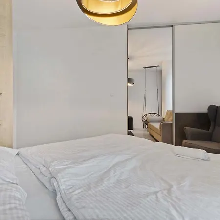 Lam Anthracite W Ac & Balcony Apartament Bratysława