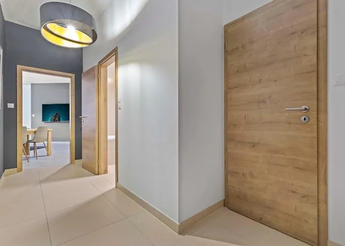 Apartamento Lam Anthracite W Ac & Balcony Bratislava